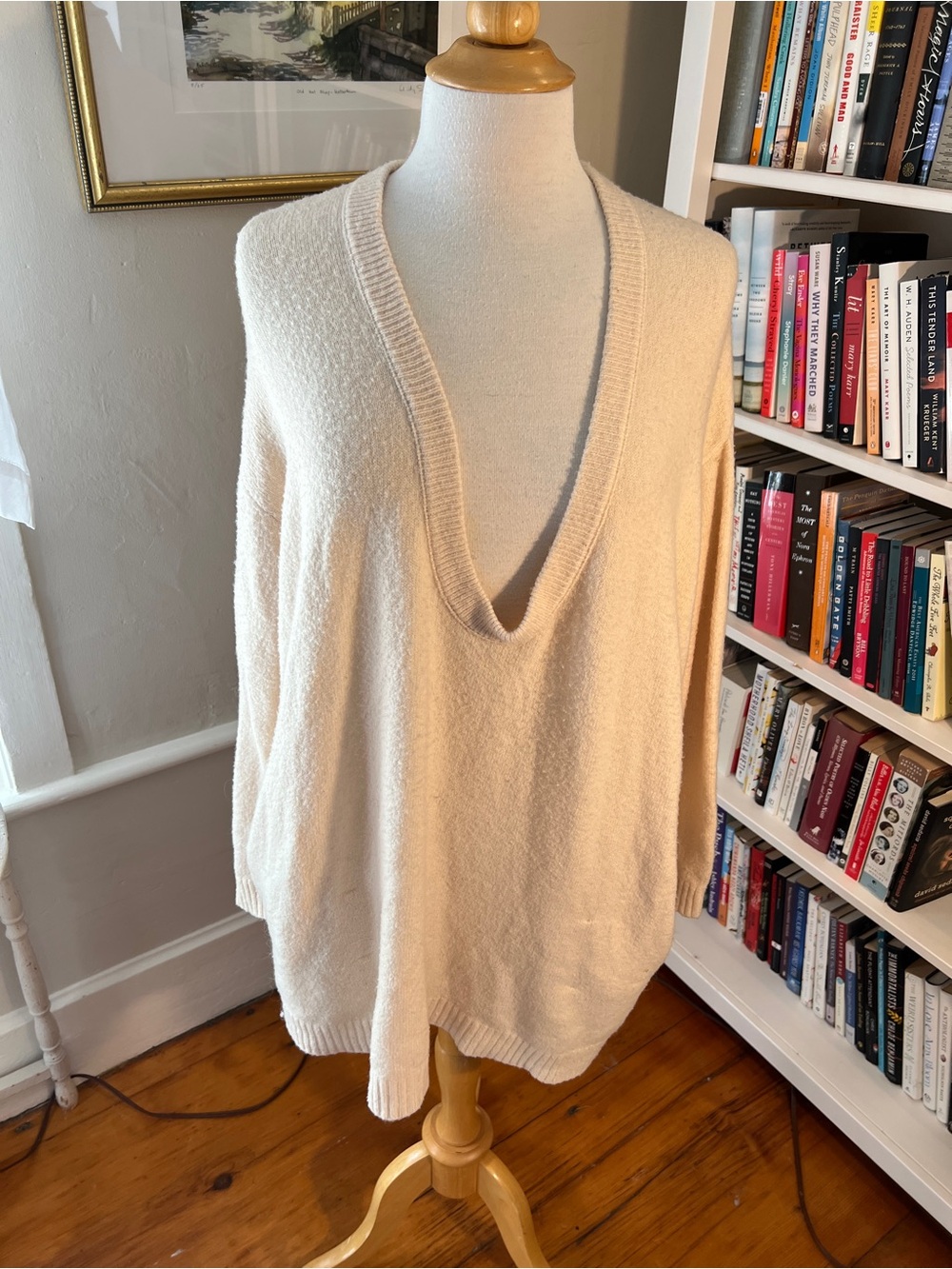 Yummy Relaxed Deep V-Neck Cream Sweater